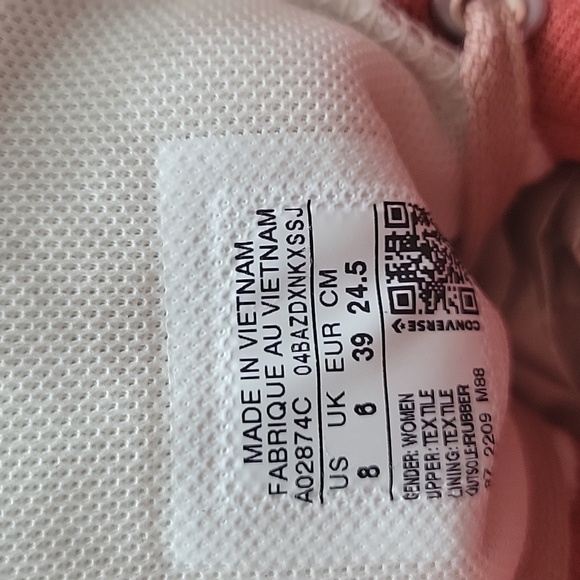 Converse high top Brand new. - Picture 12 of 13